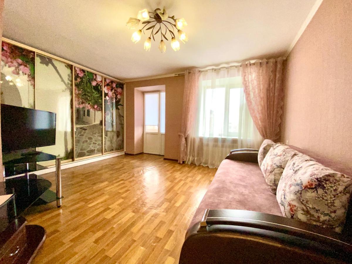 Apartpoltava Центр Полтави, Простора Та Зручна Квартира Біля Пует, 2-Окремі Кімнати, Звітна Документація Для Відрядження Exterior foto